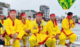 Chào mừng segems 31 tại Hải dương tổ chức nhiều hoạt động vui chơi giải trí như bay kinh khí cầu . Hát quan họ , dân ca . Pháo đất vvv