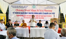 Hội Nam y Việt Nam khám bệnh miễn phí, tặng quà cho 650 người cao tuổi ở phường Tân Hưng